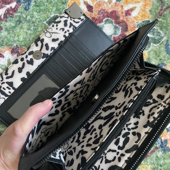 Jessica Simpson Black Faux Leather Zip-Around Wallet w/ Leopard Print Interior - Picture 5 of 10